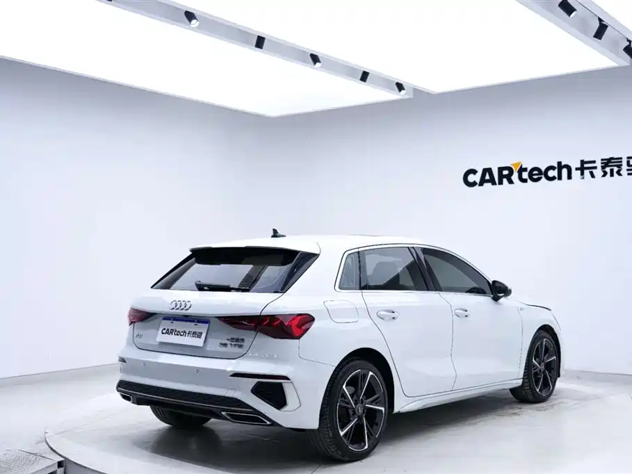 Audi A3 — фото 8