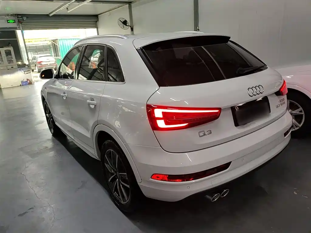 Audi Q3 — фото 5