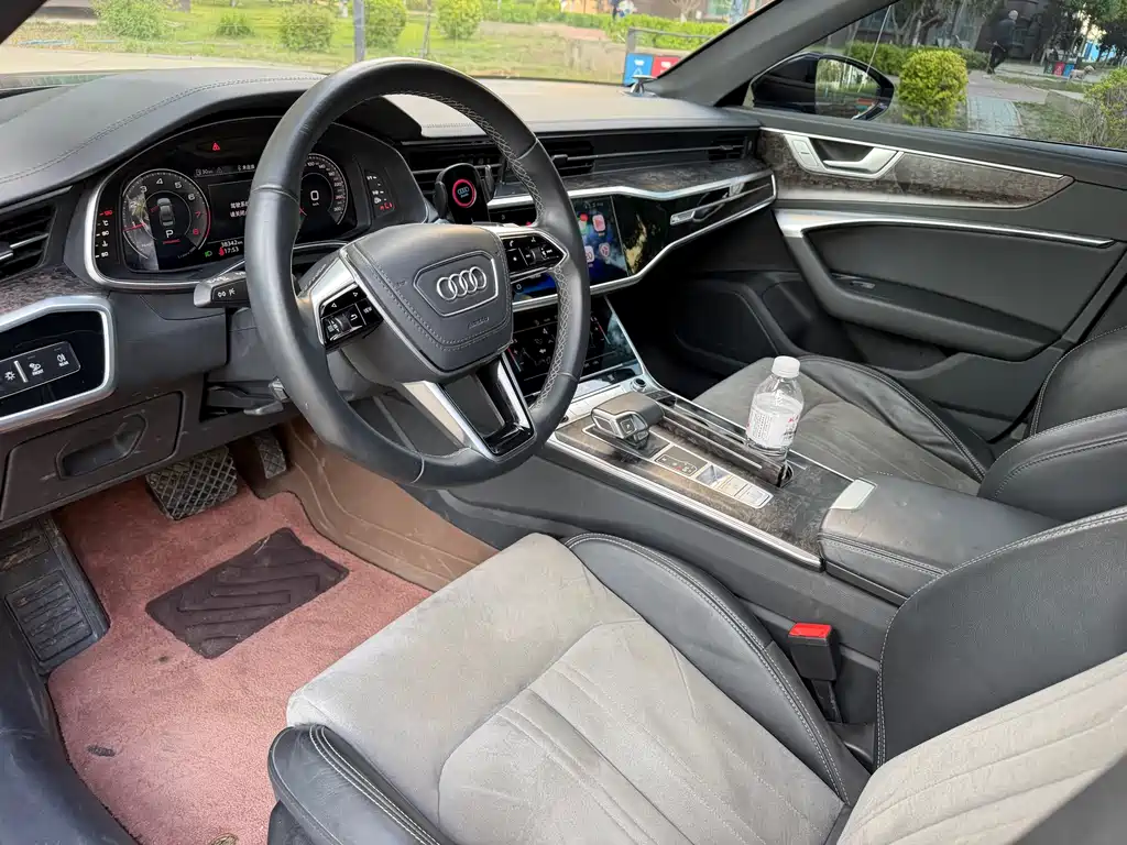 Audi A6L — фото 4