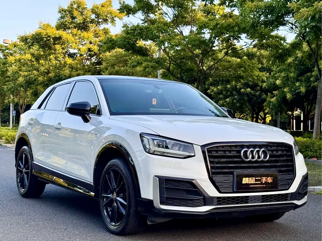 Audi Q2L — фото 3