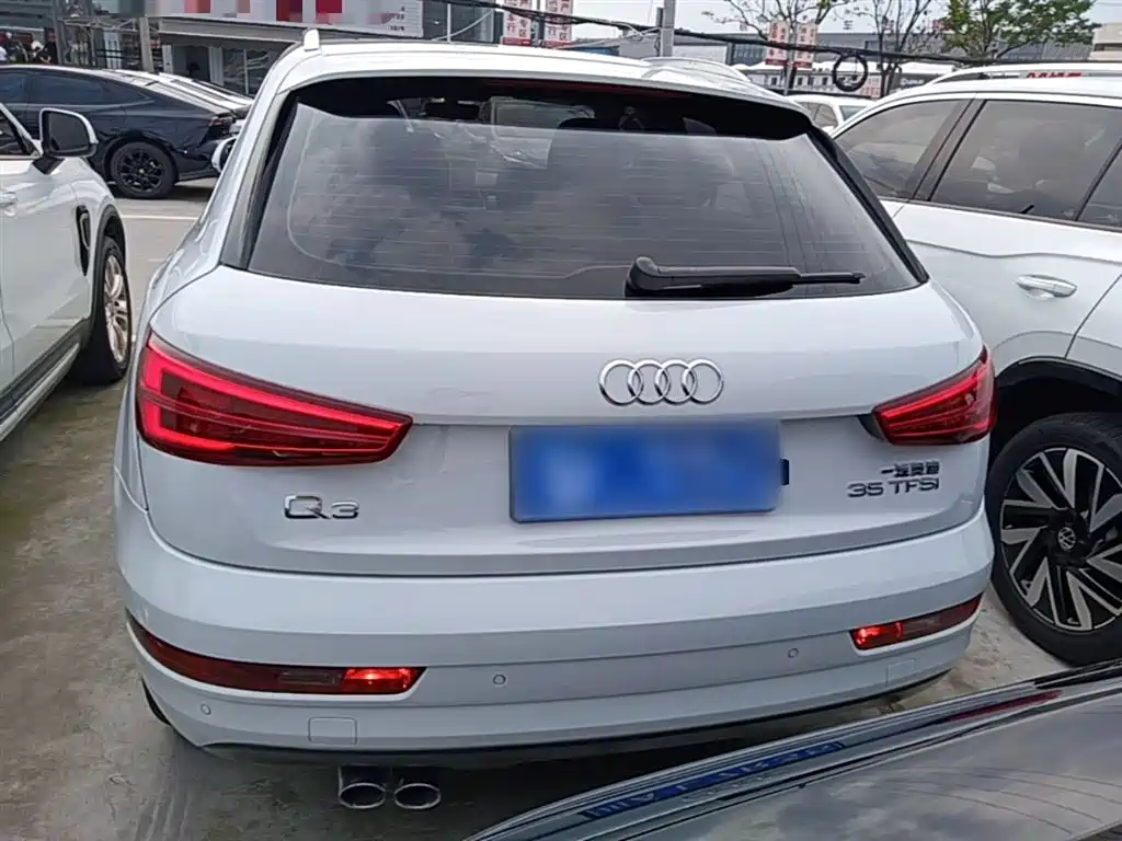 Audi Q3 — фото 6