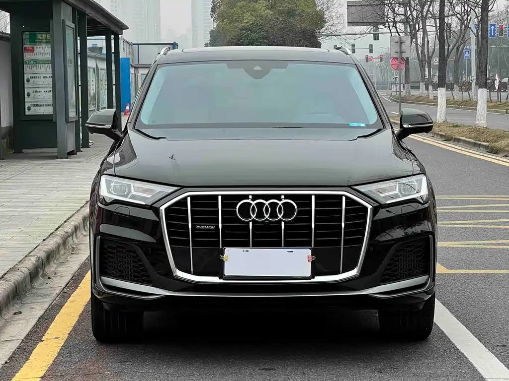 Audi Q7 — фото 2