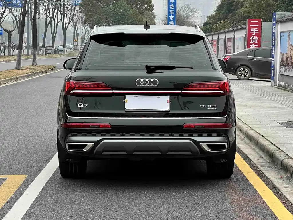 Audi Q7 — фото 4