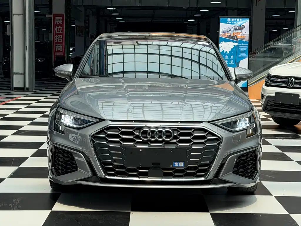 Audi A3 — фото 2
