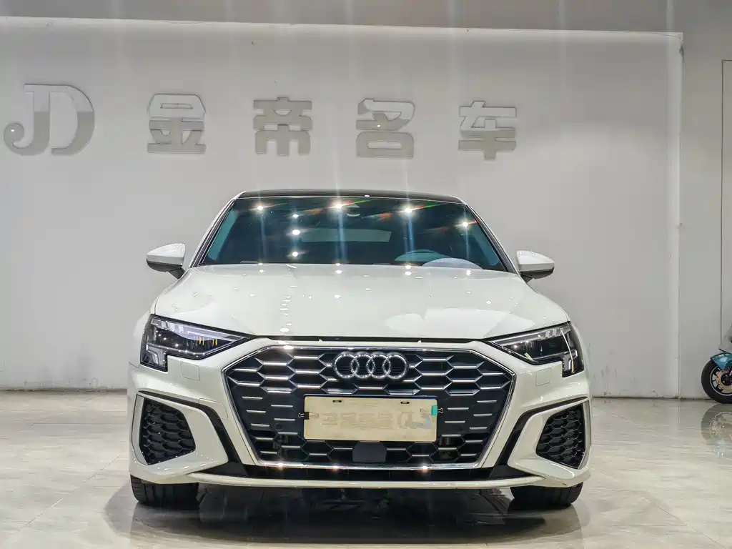 Audi A3 — фото 2