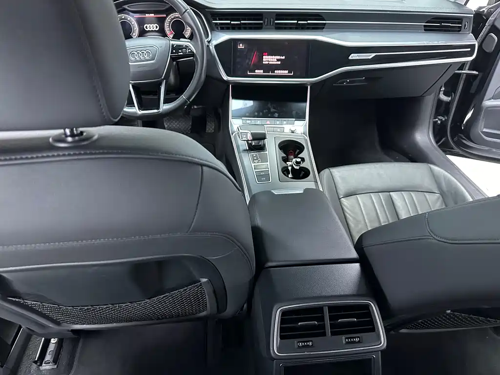 Audi A7 — фото 4