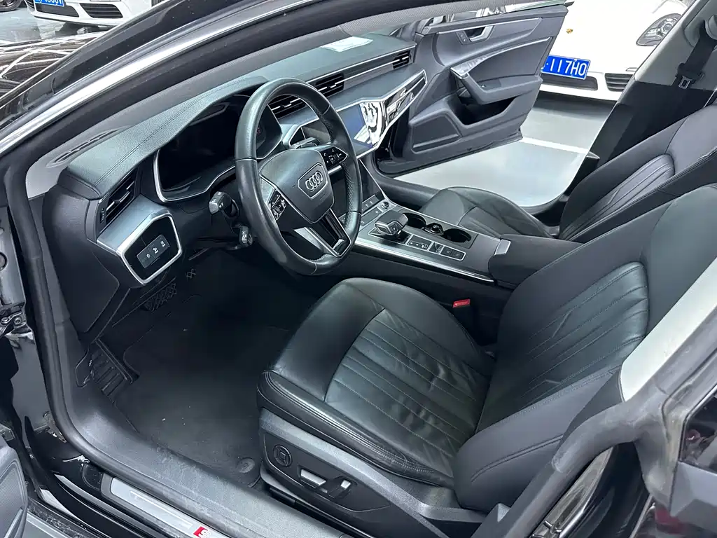 Audi A7 — фото 5