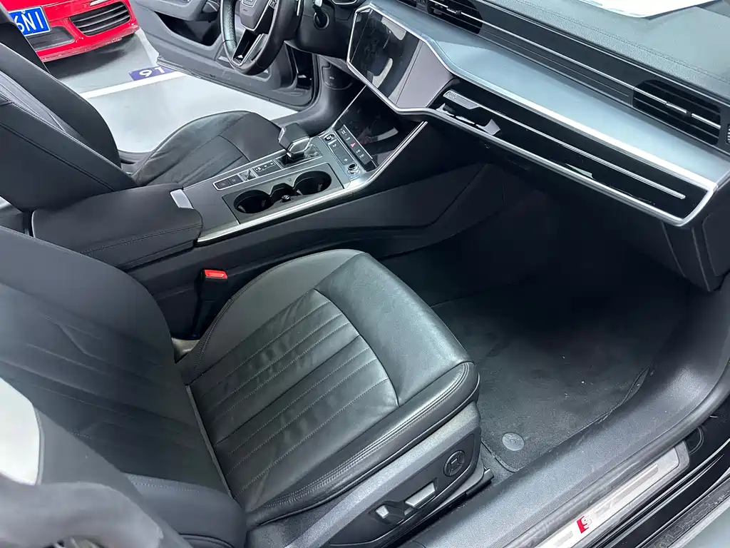 Audi A7 — фото 10