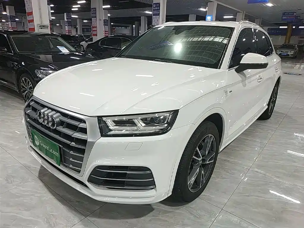 Audi Q5L — фото 2