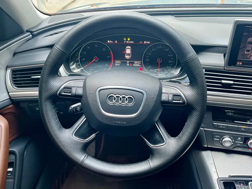 Audi A6L — фото 14