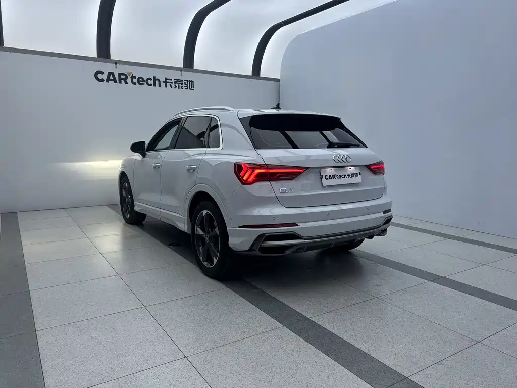 Audi Q3 — фото 5