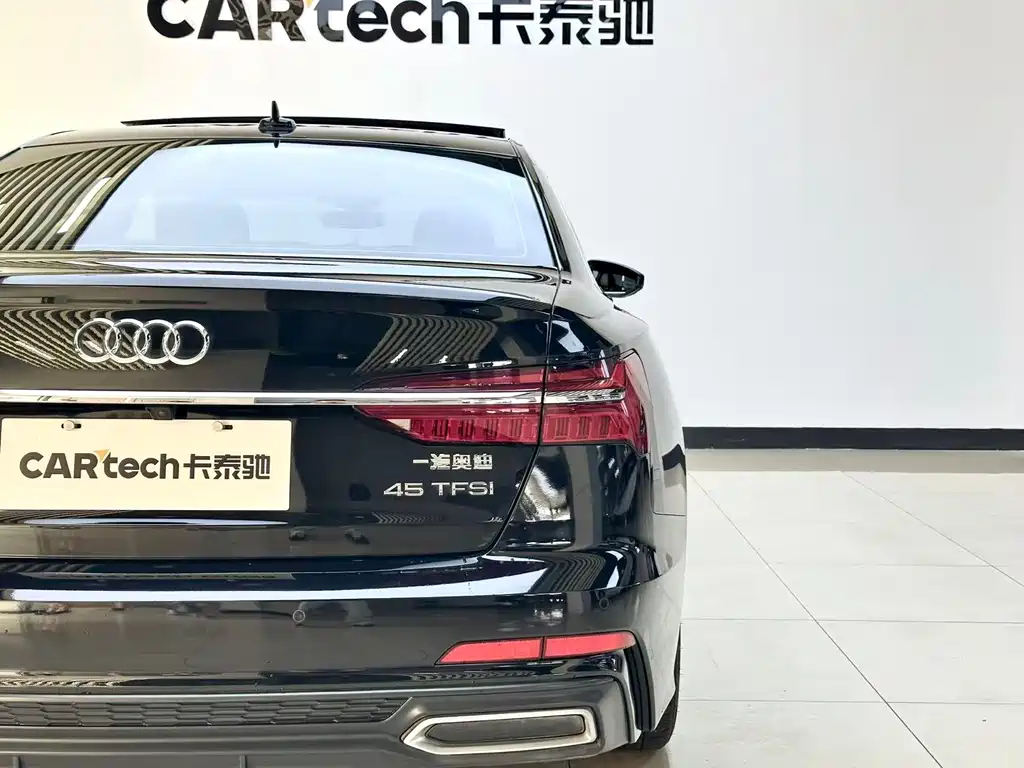 Audi A6L — фото 8