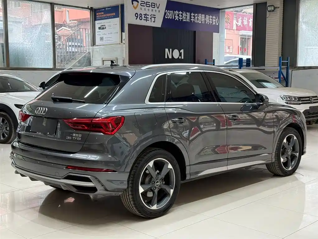 Audi Q3 — фото 4