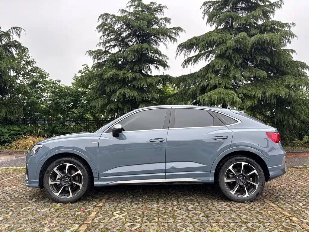 Audi Q3 — фото 3