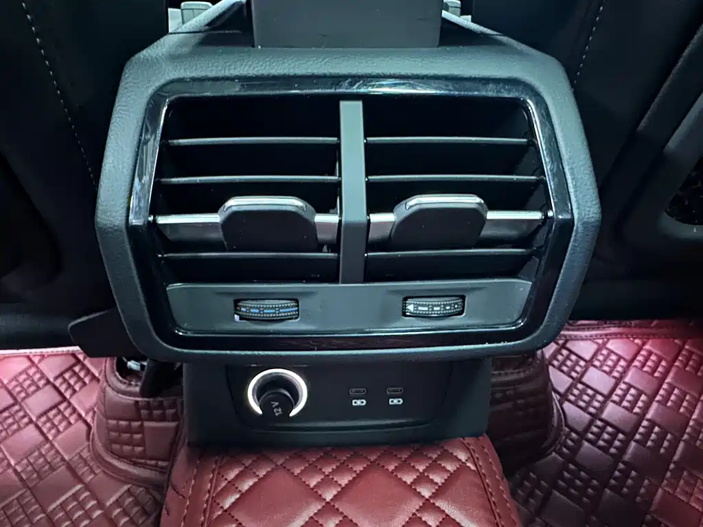 Audi Q3 — фото 20
