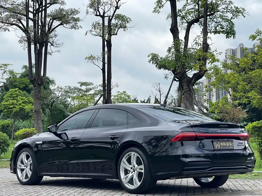 Audi A7L — фото 4