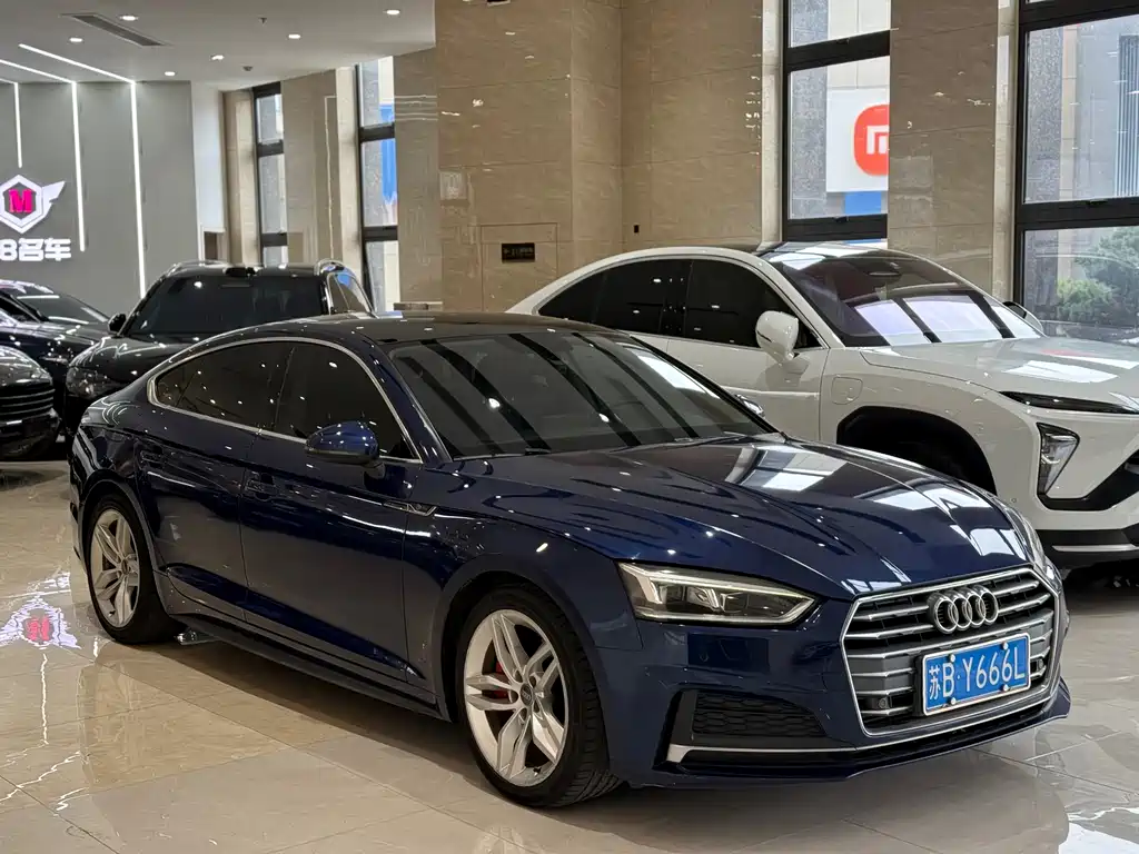 Audi A5 (Import) — фото 3