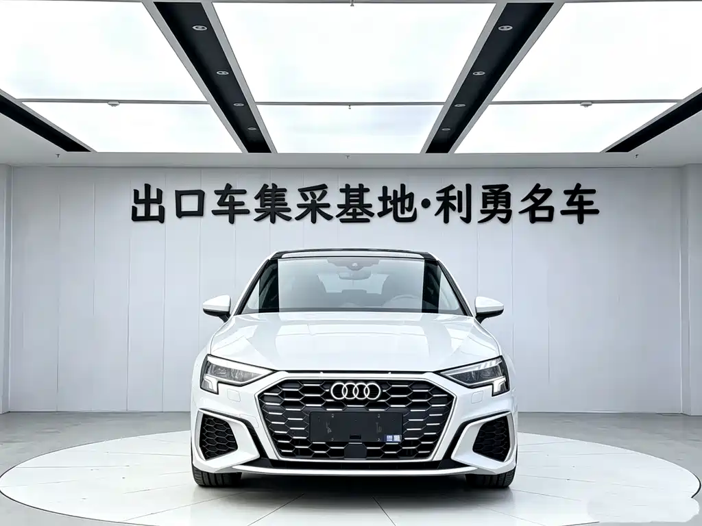 Audi A3 — фото 2