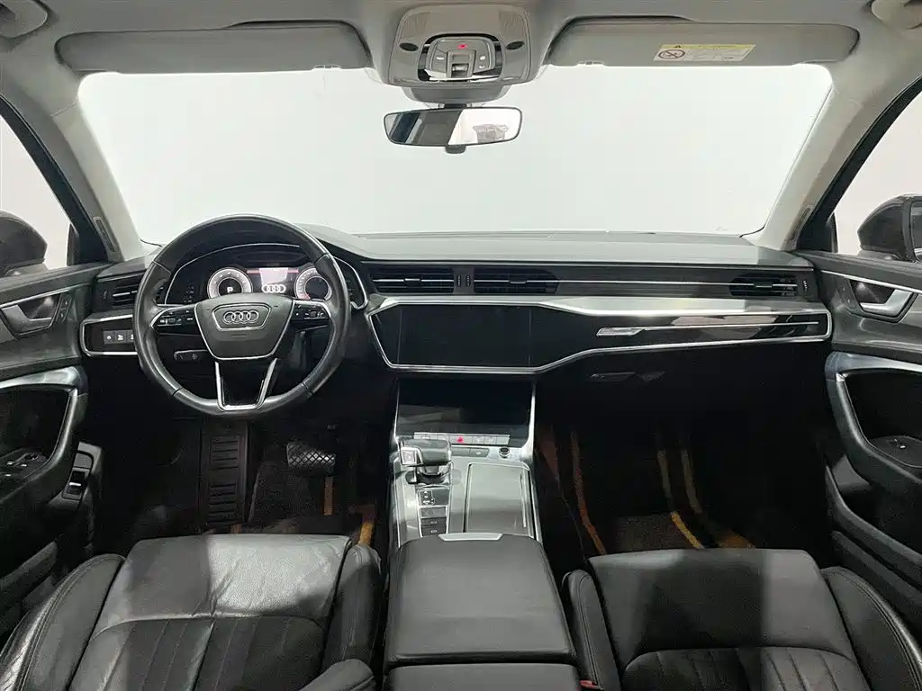 Audi A6L — фото 11