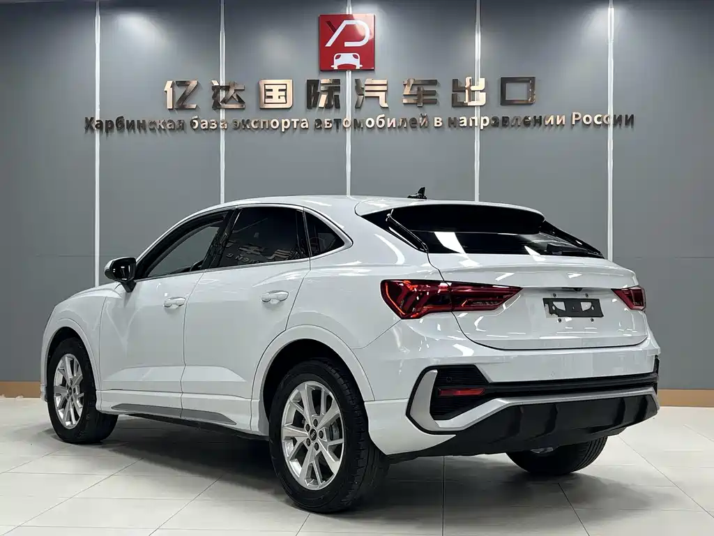 Audi Q3 Sportback — фото 4