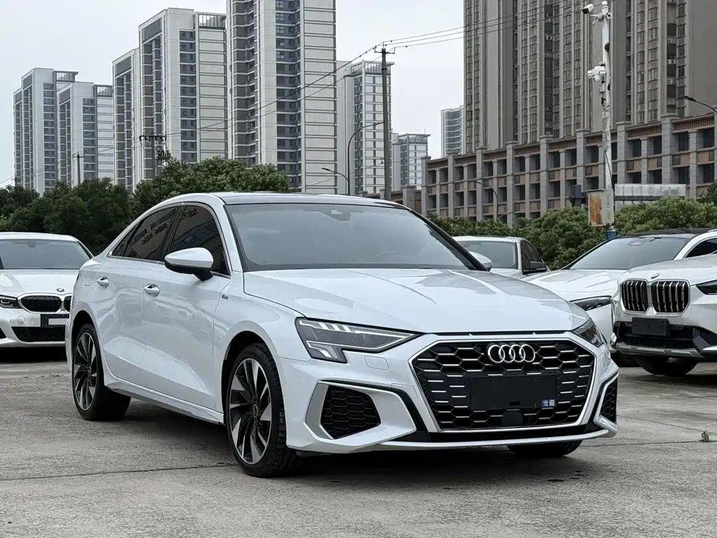 Audi A3 — фото 3