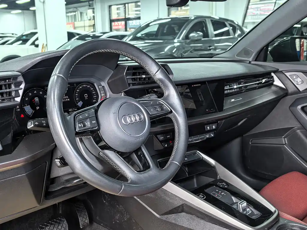 Audi A3 — фото 9