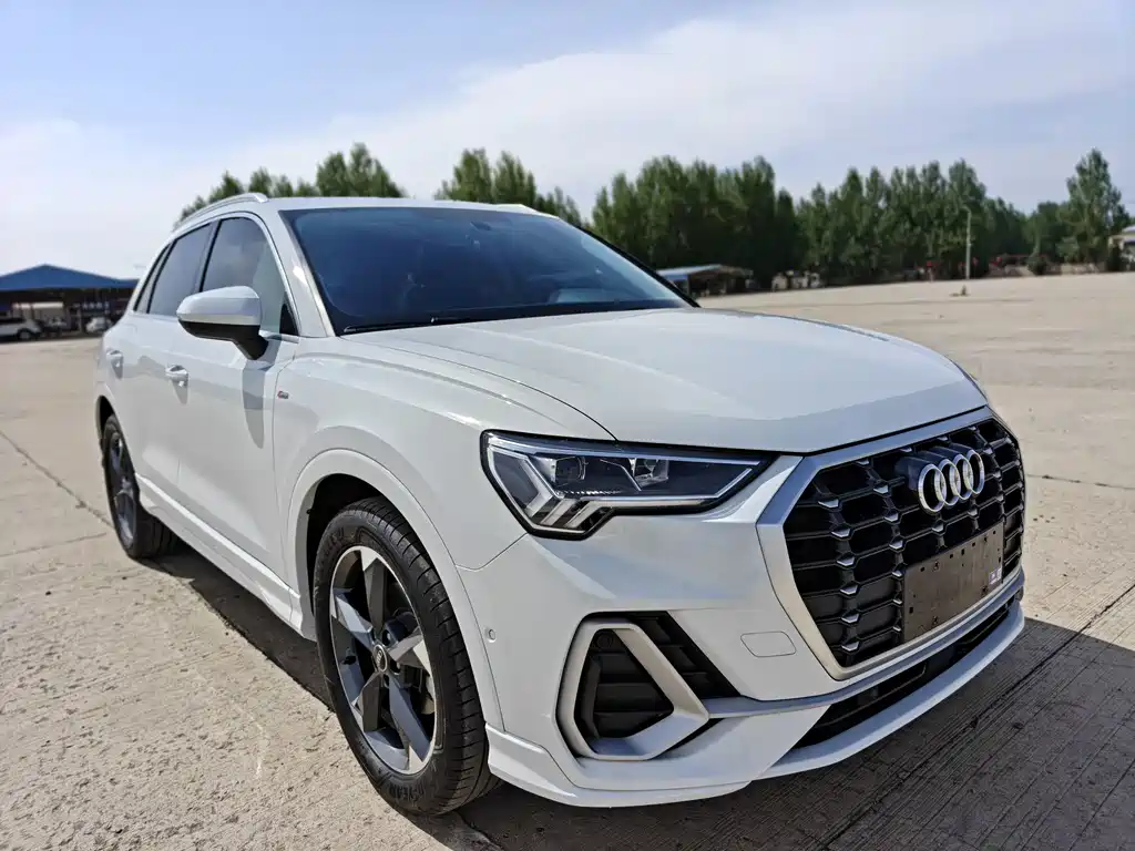 Audi Q3 — фото 3