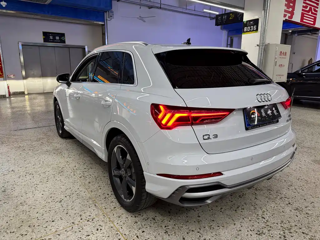 Audi Q3 — фото 4
