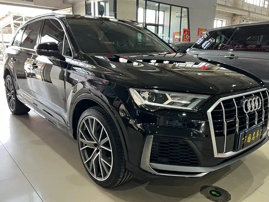 Audi Q7 — фото 3