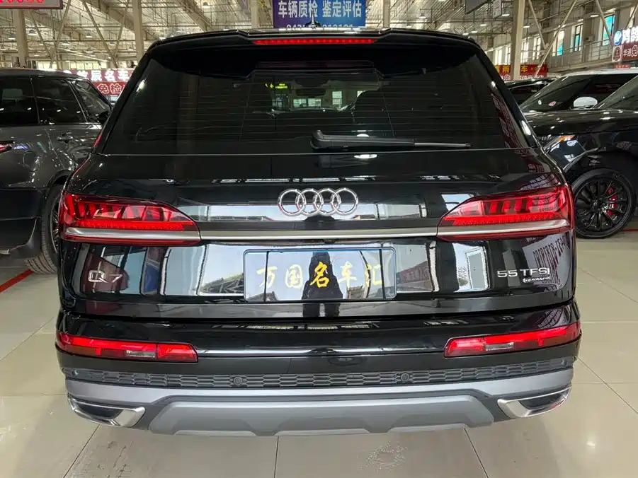 Audi Q7 — фото 4