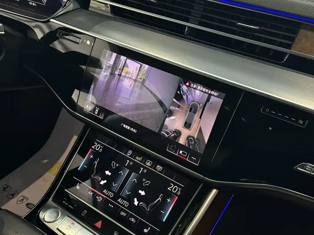 Audi A8 — фото 21