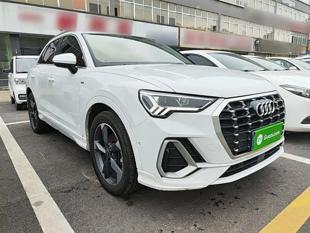 Audi Q3 — фото 4