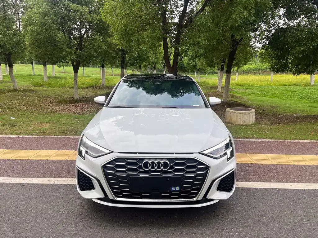 Audi A3 — фото 2