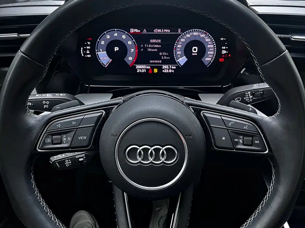 Audi A3 — фото 11