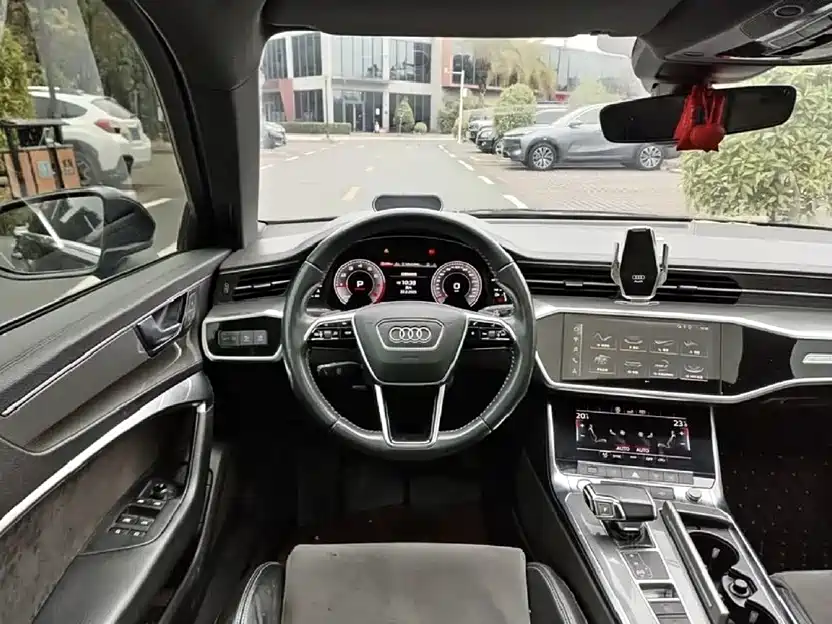 Audi A6L — фото 4