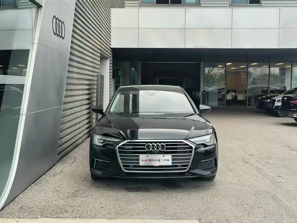 Audi A6L — фото 2