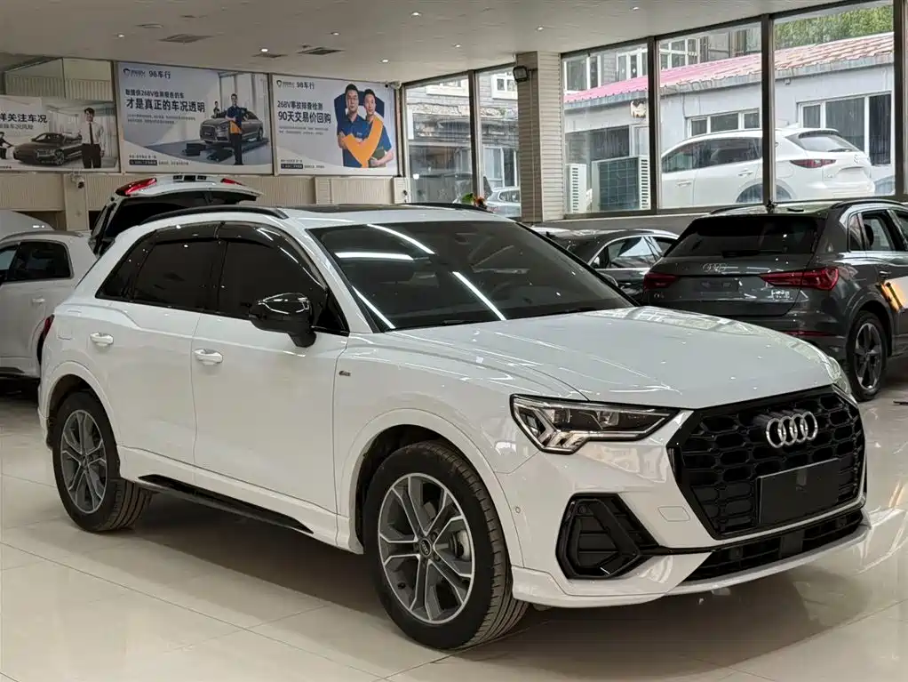 Audi Q3 — фото 3