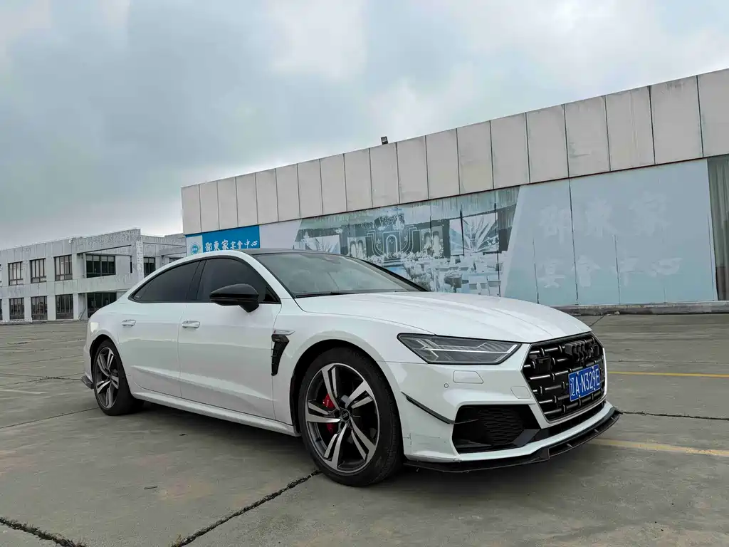 Audi A7L — фото 3