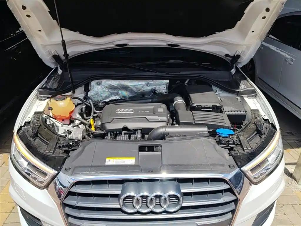 Audi Q3 — фото 20