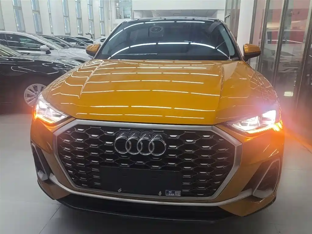 Audi Q3 Sportback — фото 3