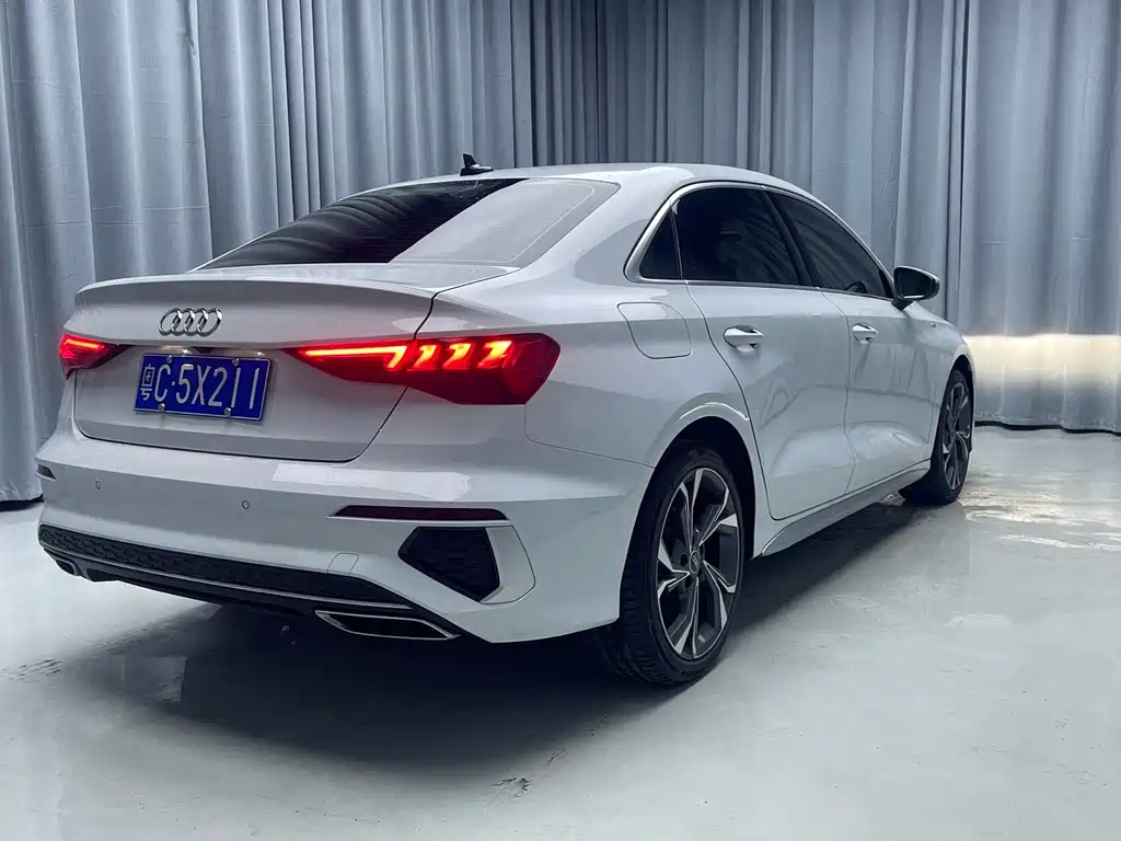 Audi A3 — фото 19