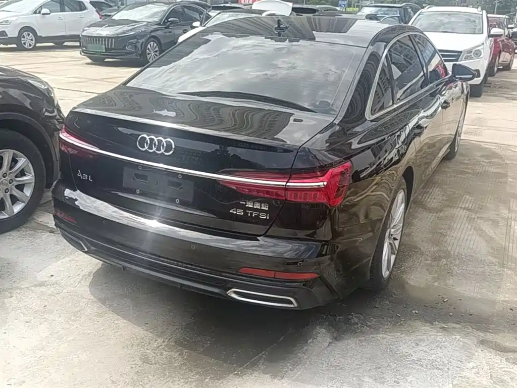 Audi A6L — фото 7