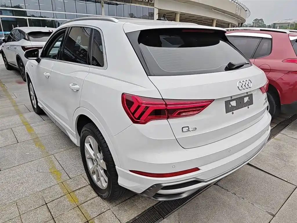 Audi Q3 — фото 5