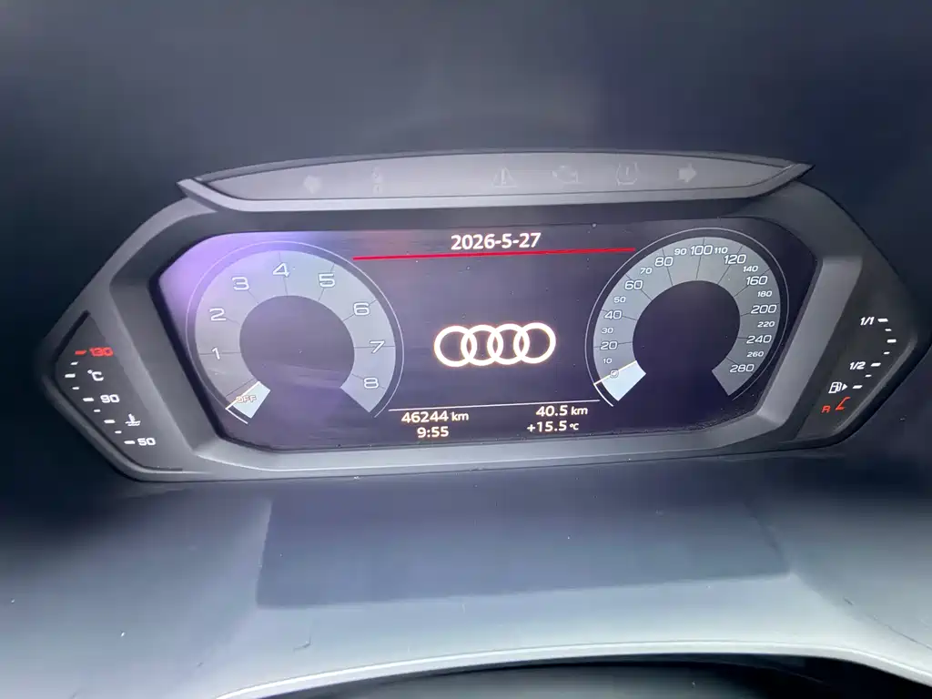 Audi Q3 — фото 10