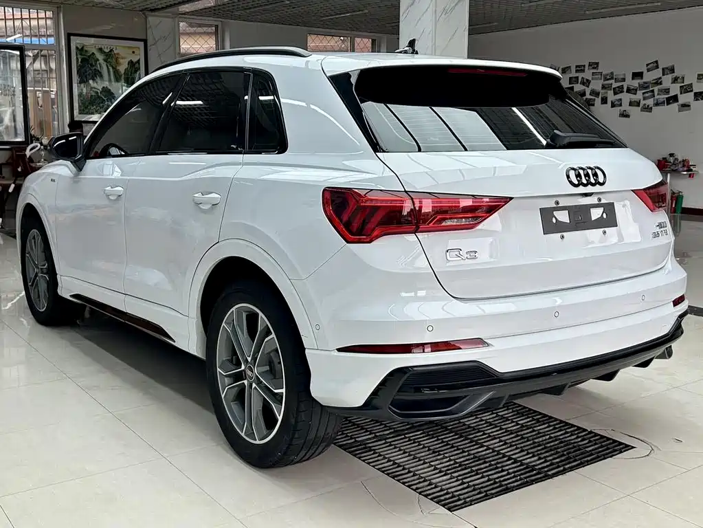 Audi Q3 — фото 4