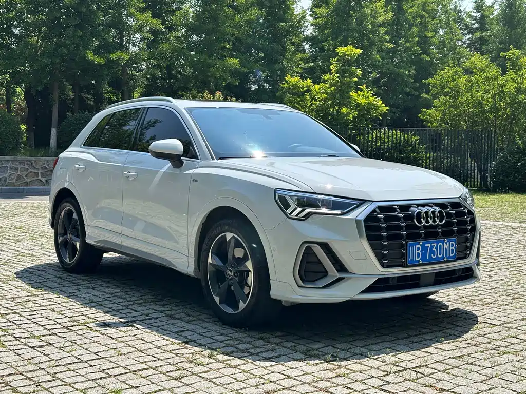 Audi Q3 — фото 2