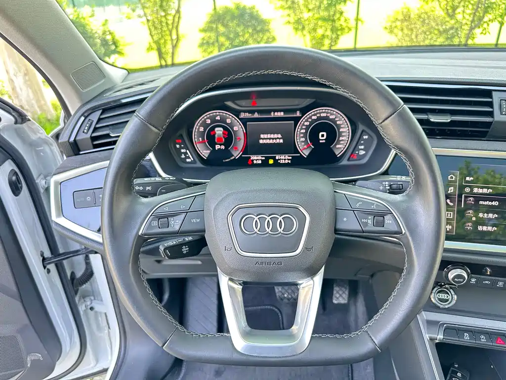 Audi Q3 — фото 9