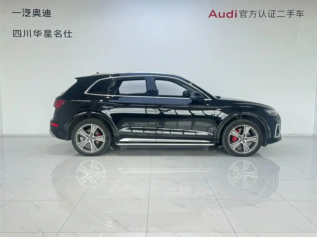 Audi Q5L — фото 3