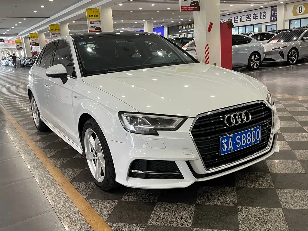 Audi A3 — фото 2