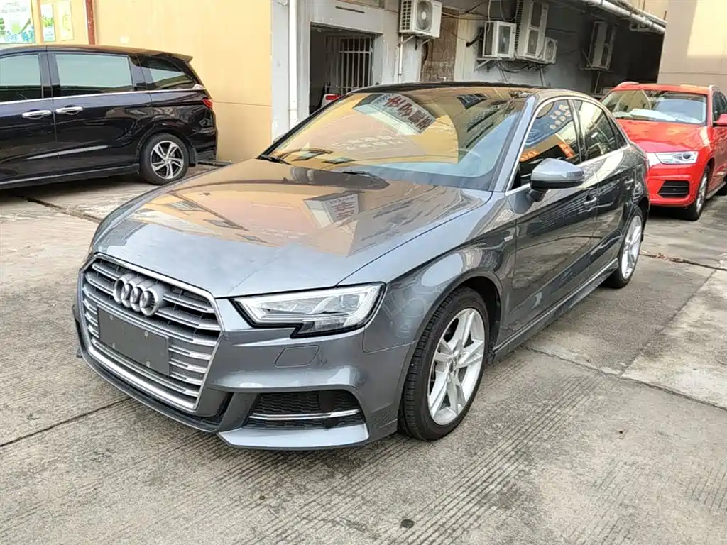 Audi A3 — фото 2